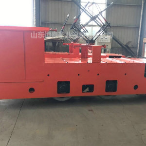 10噸架線式電機車