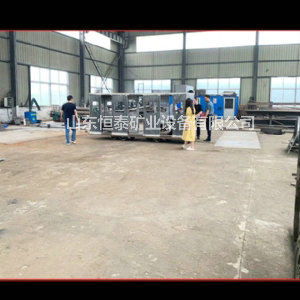 鐵路滑動(dòng)式擋車(chē)器